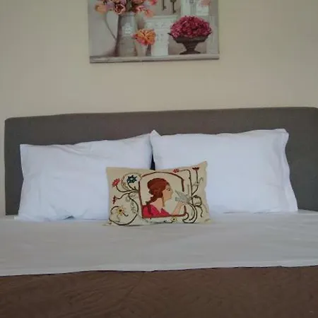 Apartament Paraskevi's House