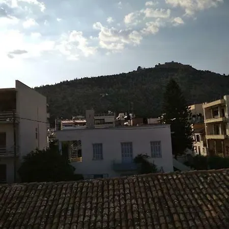 Apartment Paraskevi's House *